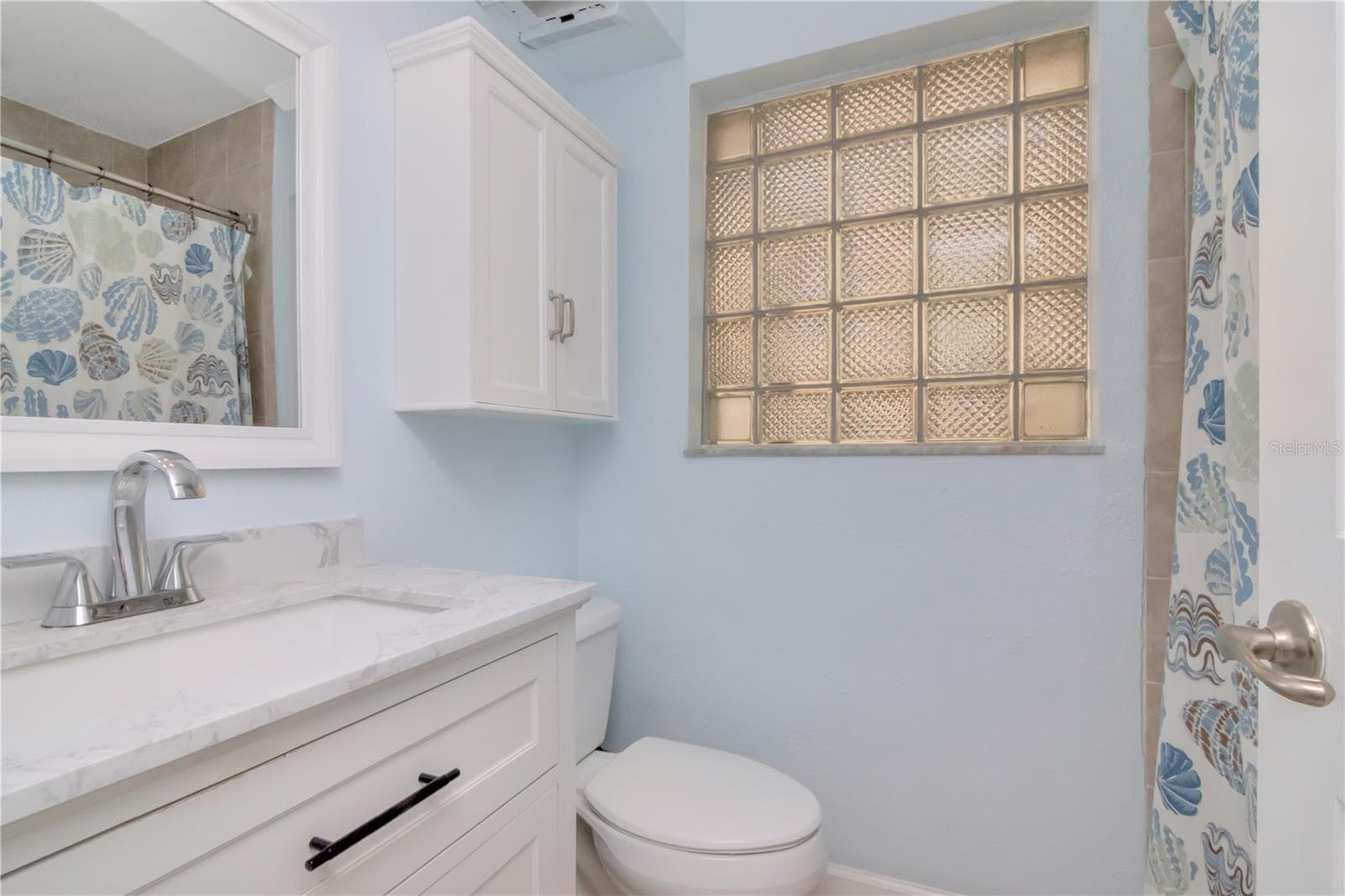 Bathroom - 2675 ST JOSEPHS DR E #B, DUNEDIN