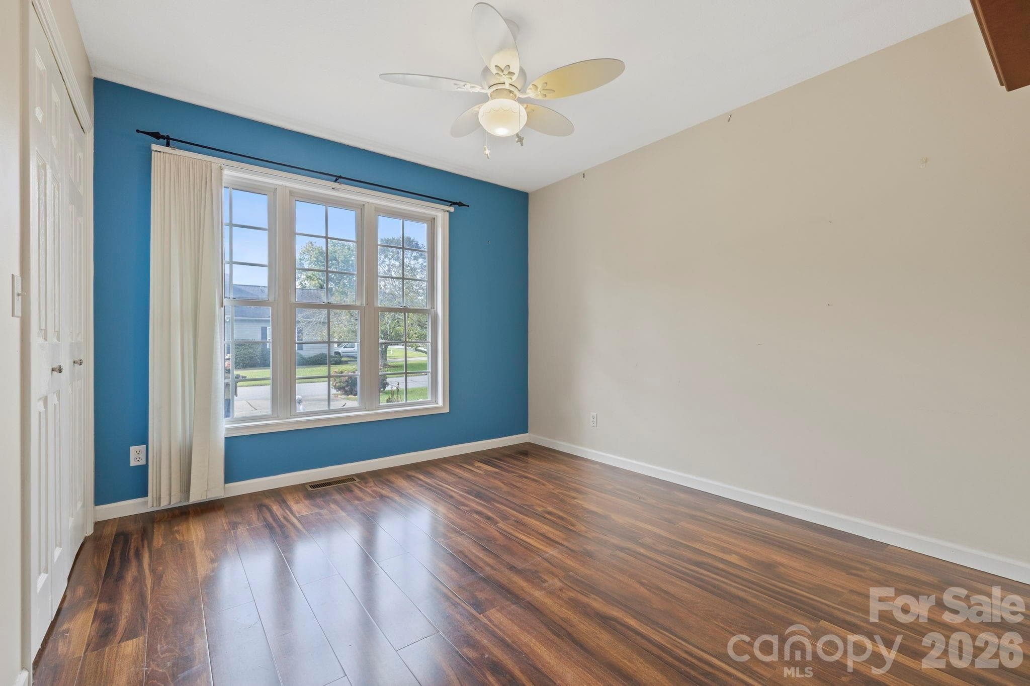 Single Family Residence at 372 Kingfisher Lane, Mills River, photo 15 of 28