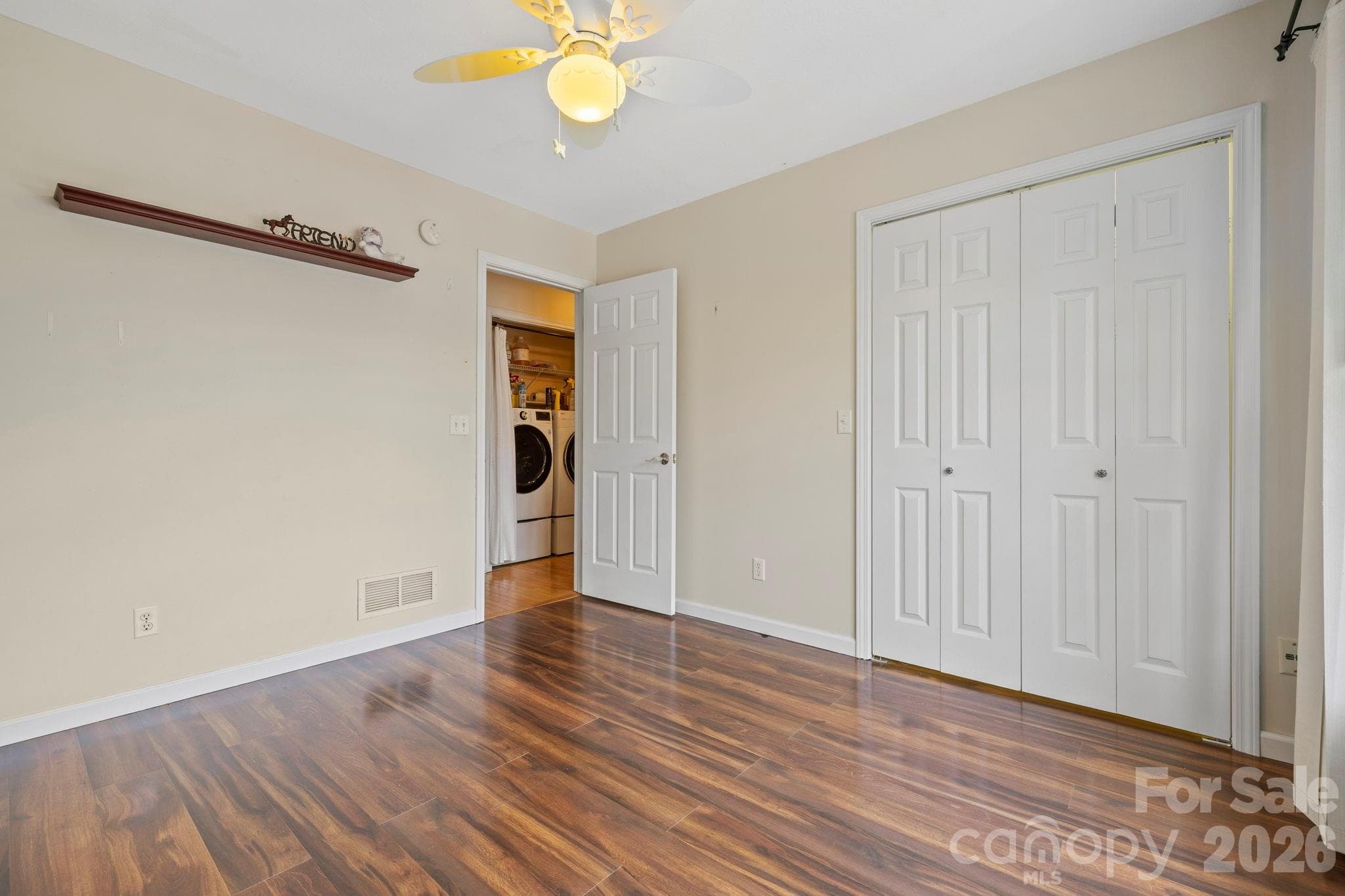 Single Family Residence at 372 Kingfisher Lane, Mills River, photo 16 of 28