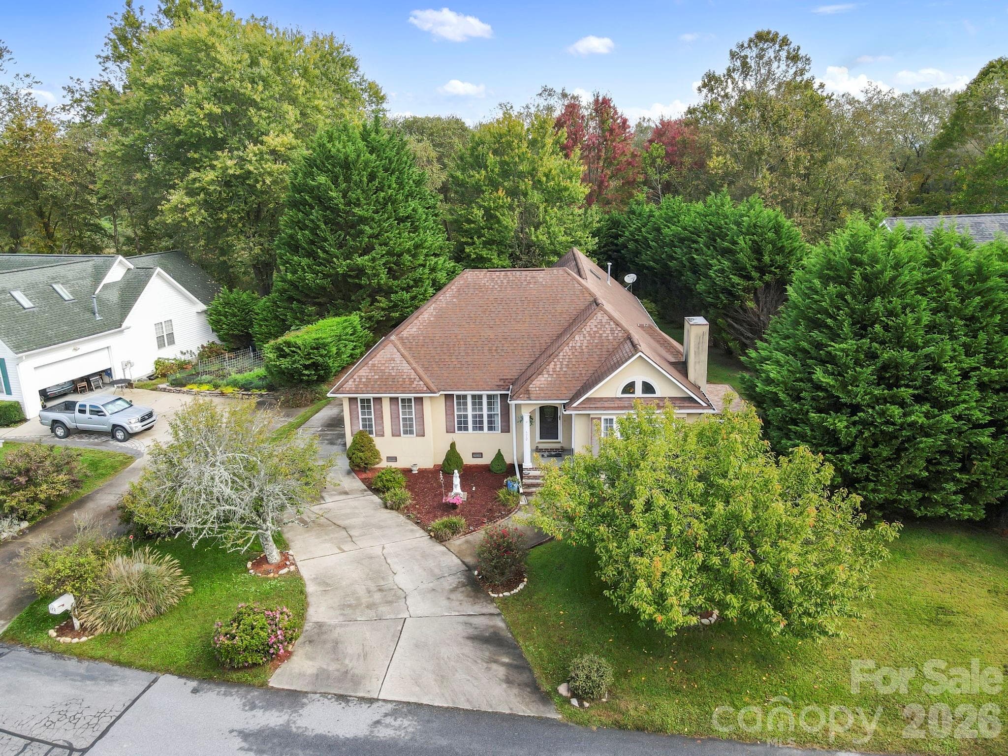 Single Family Residence at 372 Kingfisher Lane, Mills River, photo 24 of 28