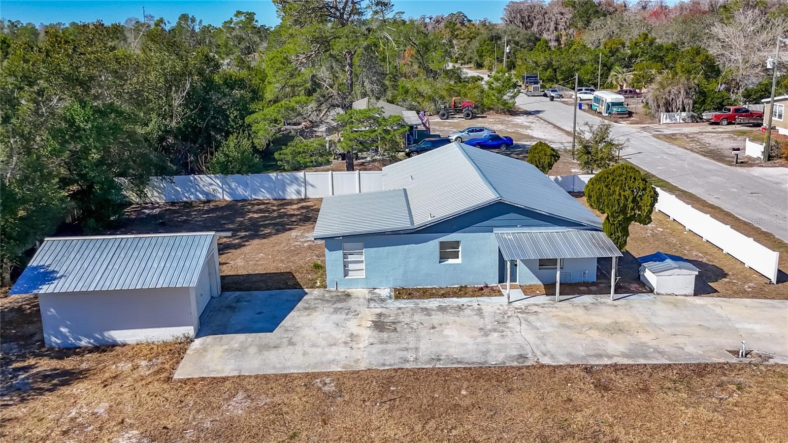 Single Family Residence at 12832 MOUNTAIN RD, NEW PORT RICHEY, photo 11 of 59