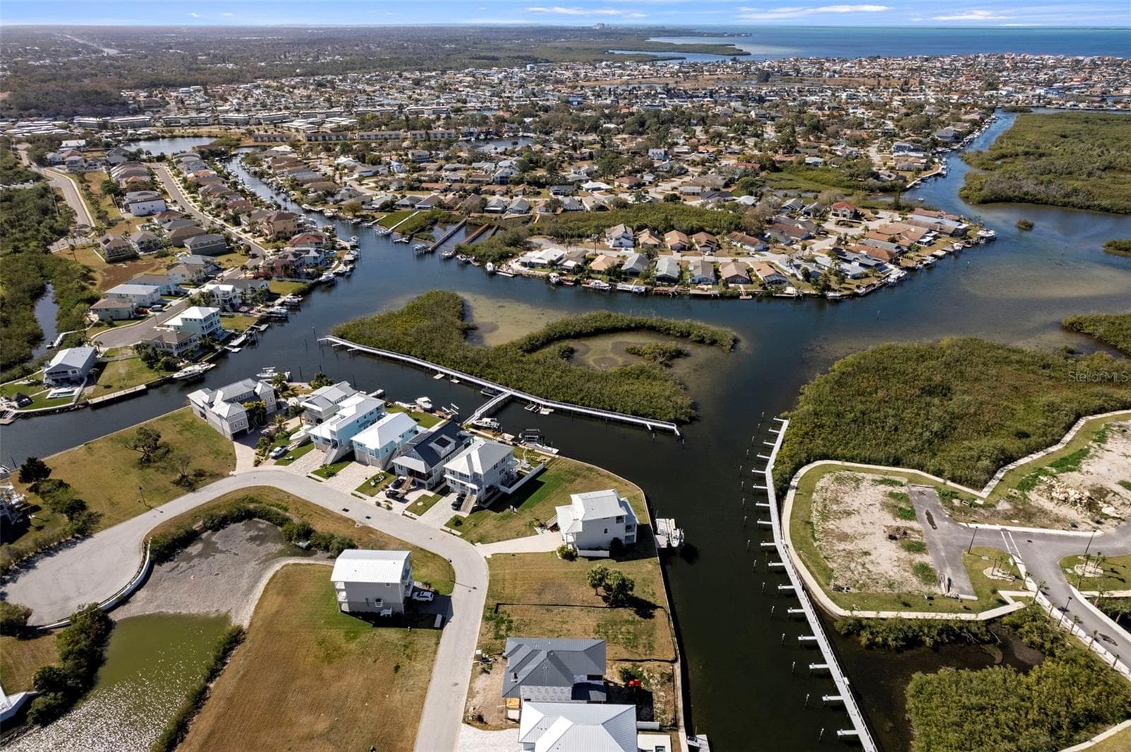 Single Family Residence at 5815 ELISABETHAN LN, NEW PORT RICHEY, photo 24 of 39