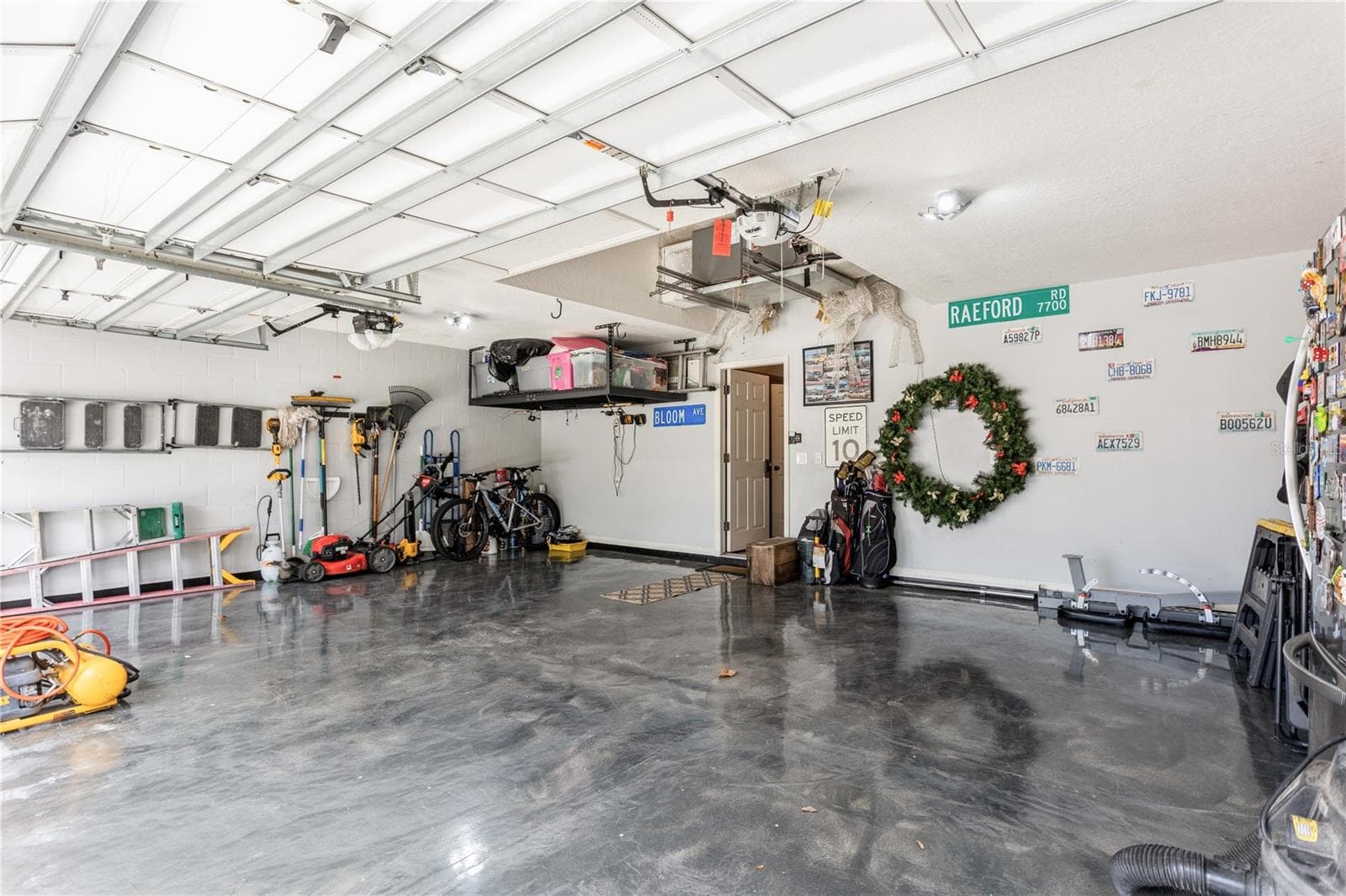 Garage 1 - 1433 EMERALD HILL WAY, VALRICO