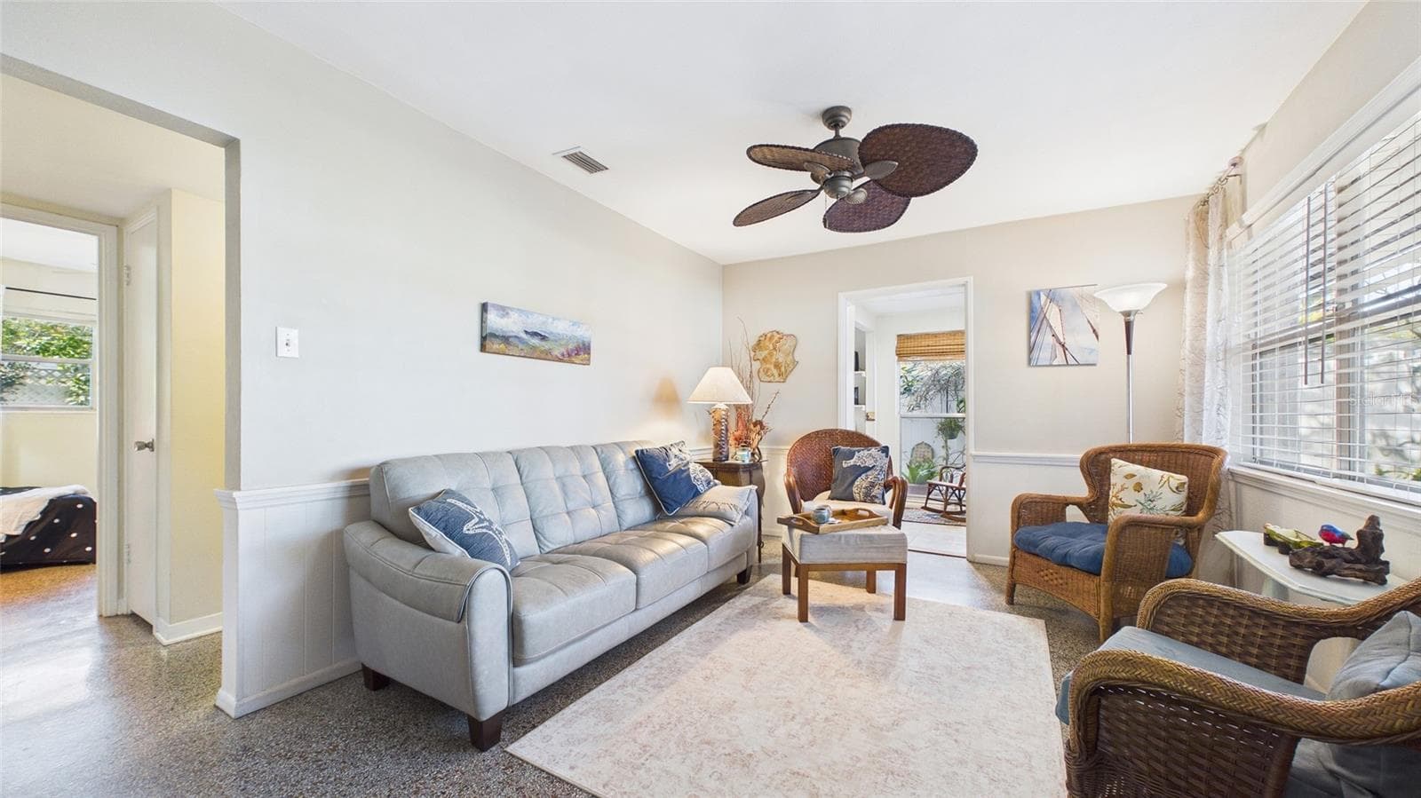 Single Family Residence at 4319 S CAMERON AVE, TAMPA, photo 13 of 47