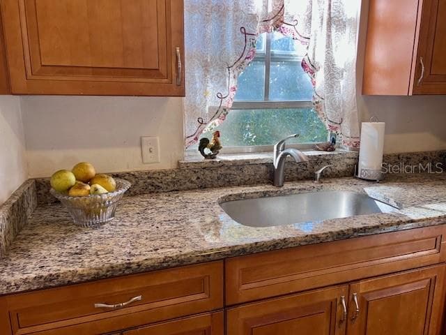 Glamorous Granite Countertops - 370 WINDMEADOWS ST #370, ALTAMONTE SPRINGS
