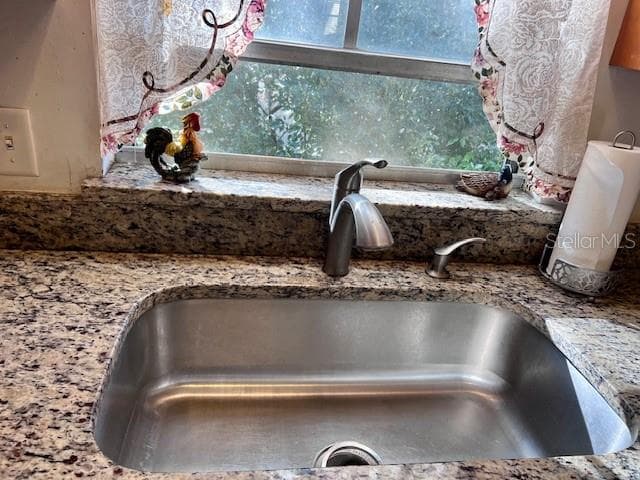 Large Stainless Sink - 370 WINDMEADOWS ST #370, ALTAMONTE SPRINGS