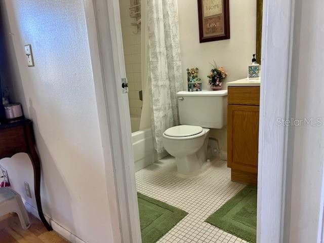 Tiny tiled flooring - 370 WINDMEADOWS ST #370, ALTAMONTE SPRINGS