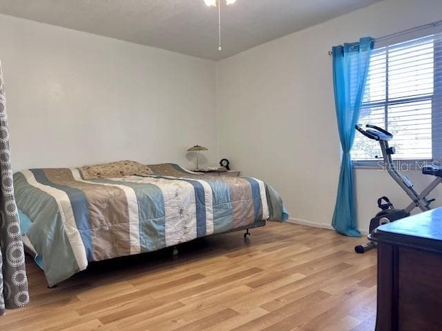 Privacy Curtain (leftside) Primary Bedroom - 370 WINDMEADOWS ST #370, ALTAMONTE SPRINGS