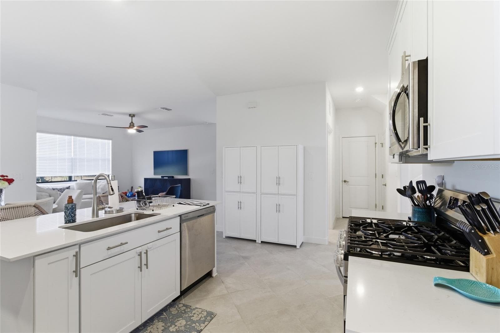 Single Family Residence at 14968 SERENE SHORES LOOP, BRADENTON, photo 15 of 86
