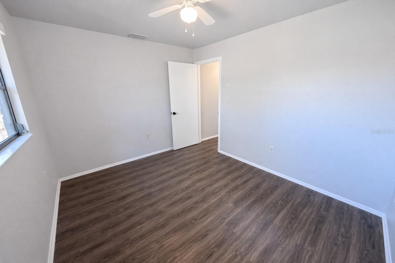 Unit B Bedroom 1 - 3211 RIVERSIDE DR, PUNTA GORDA