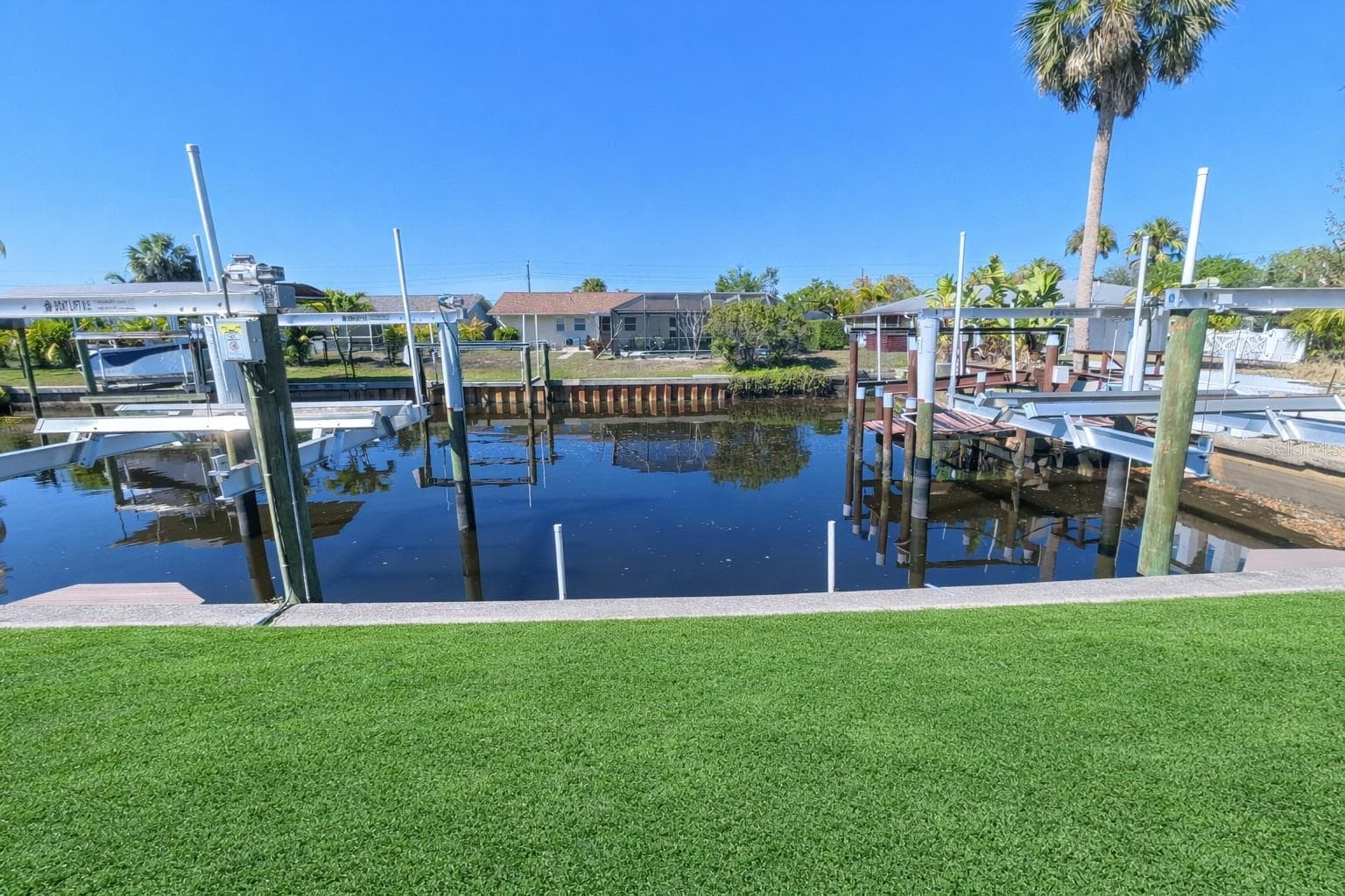 canal - 3211 RIVERSIDE DR, PUNTA GORDA