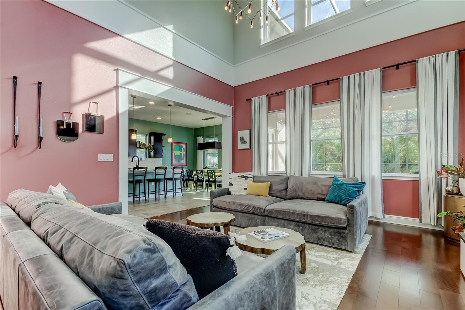 Single Family Residence at 11403 QUIET FOREST DR, TAMPA, photo 8 of 47