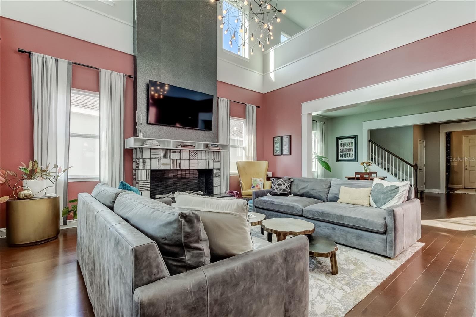 Single Family Residence at 11403 QUIET FOREST DR, TAMPA, photo 9 of 47