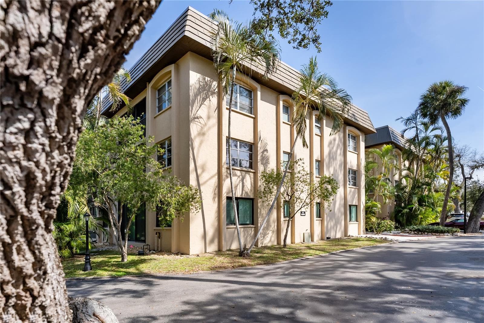 Condominium at 3700 S OSPREY AVE #118, SARASOTA, photo 60 of 64