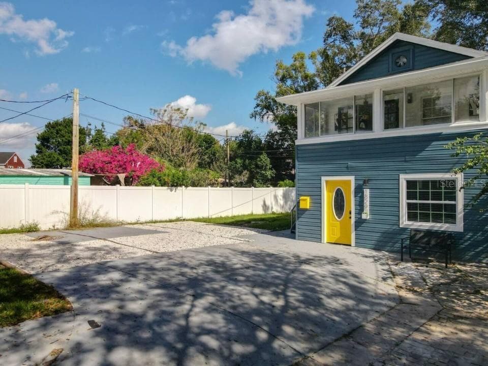 Triplex at 1829 HOLLENBECK DR, ORLANDO, photo 18 of 57