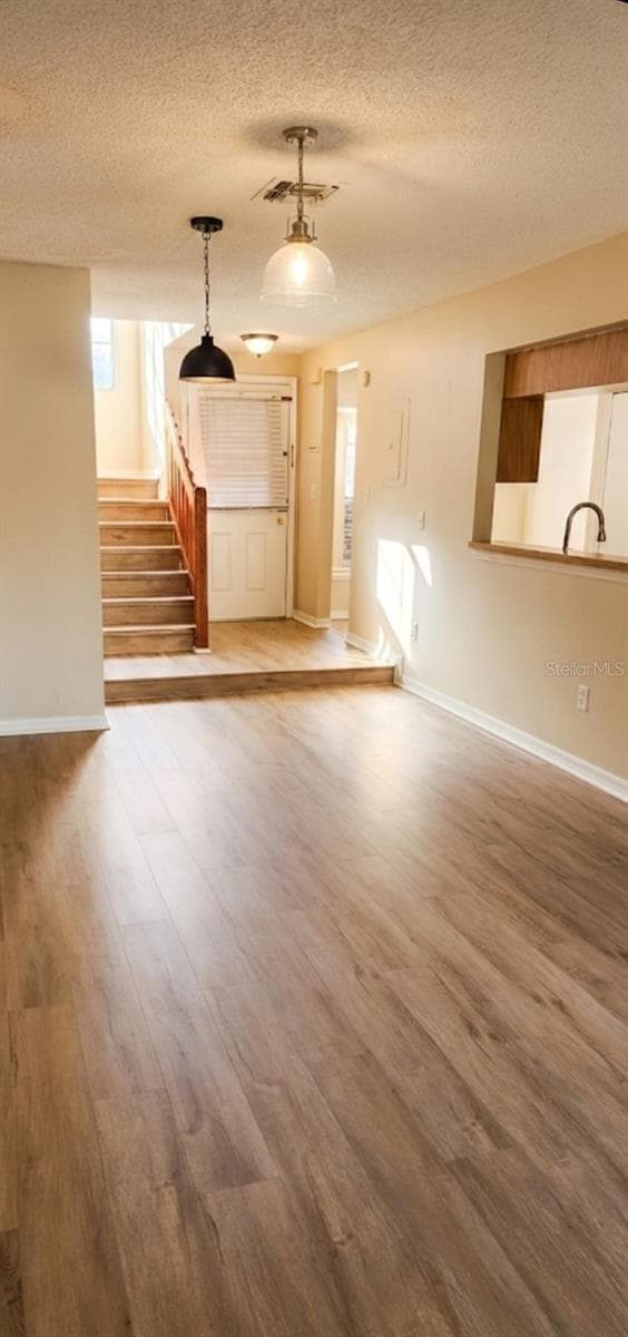 Living Room - 6050 SCOTCHWOOD GLN #105, ORLANDO