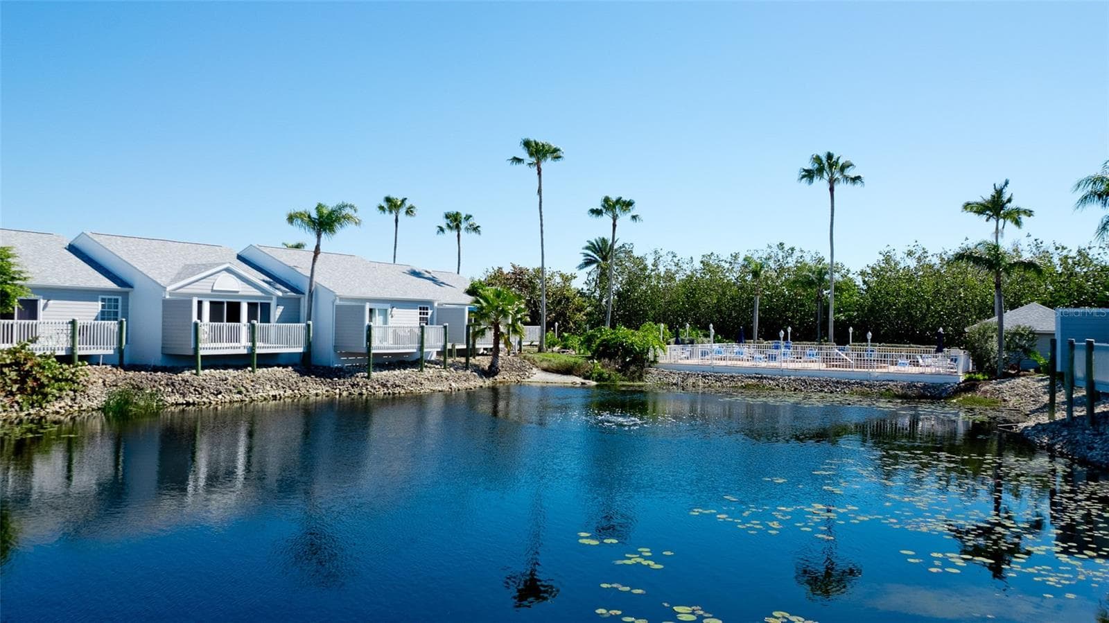 Villa at 507 SANDERLING CIR, BRADENTON, photo 6 of 51