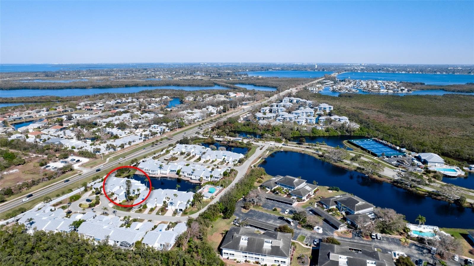 PERICO BAY CLUB HAS 200 ACRES OF BEAUTIFUL GROUNDS - 507 SANDERLING CIR, BRADENTON