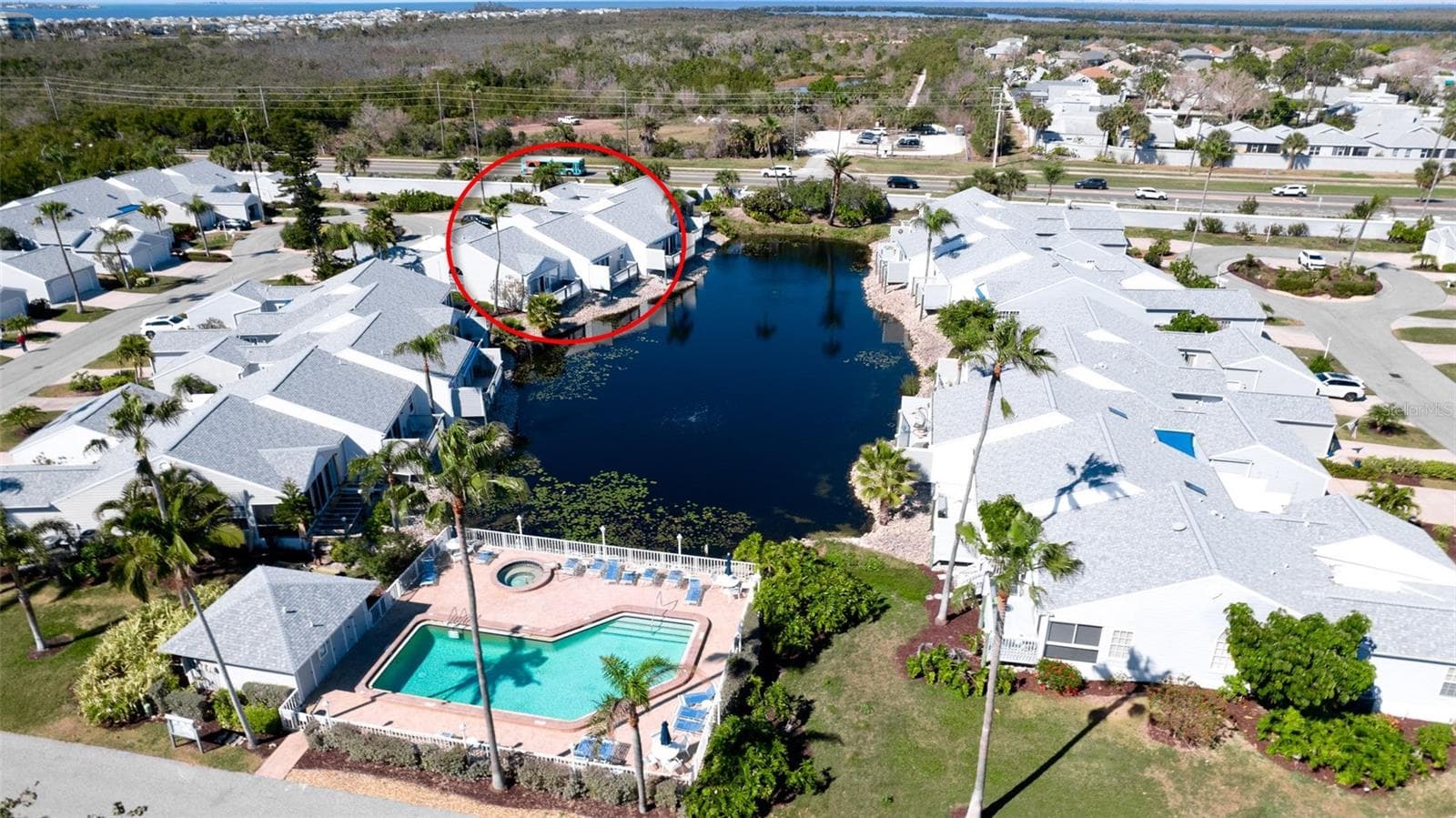 Villa at 507 SANDERLING CIR, BRADENTON, photo 47 of 51