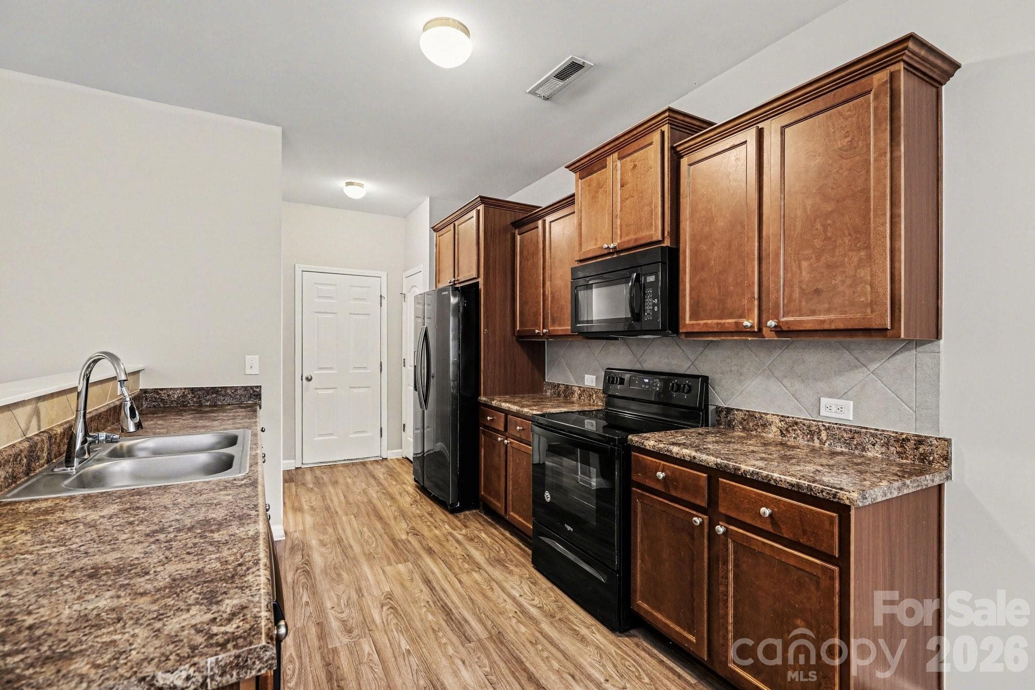 Single Family Residence at 1039 Manston Place SW, Concord, photo 10 of 26