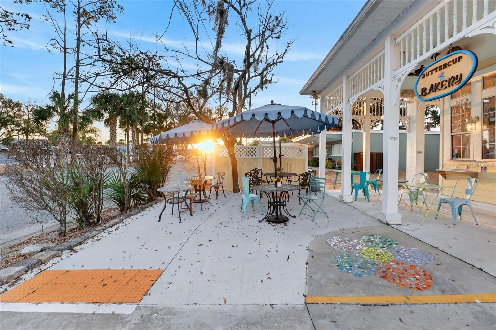 Restaurant at 197 E CHURCH ST, DELAND, photo 3 of 50