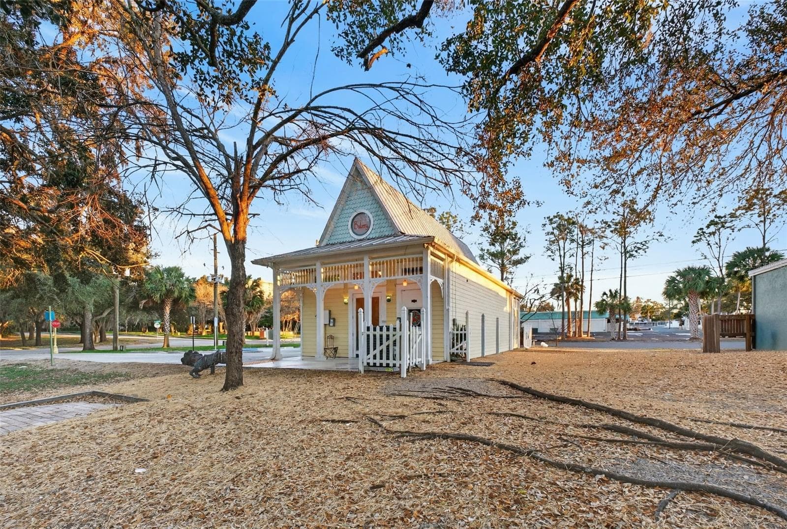 Restaurant at 197 E CHURCH ST, DELAND, photo 13 of 50