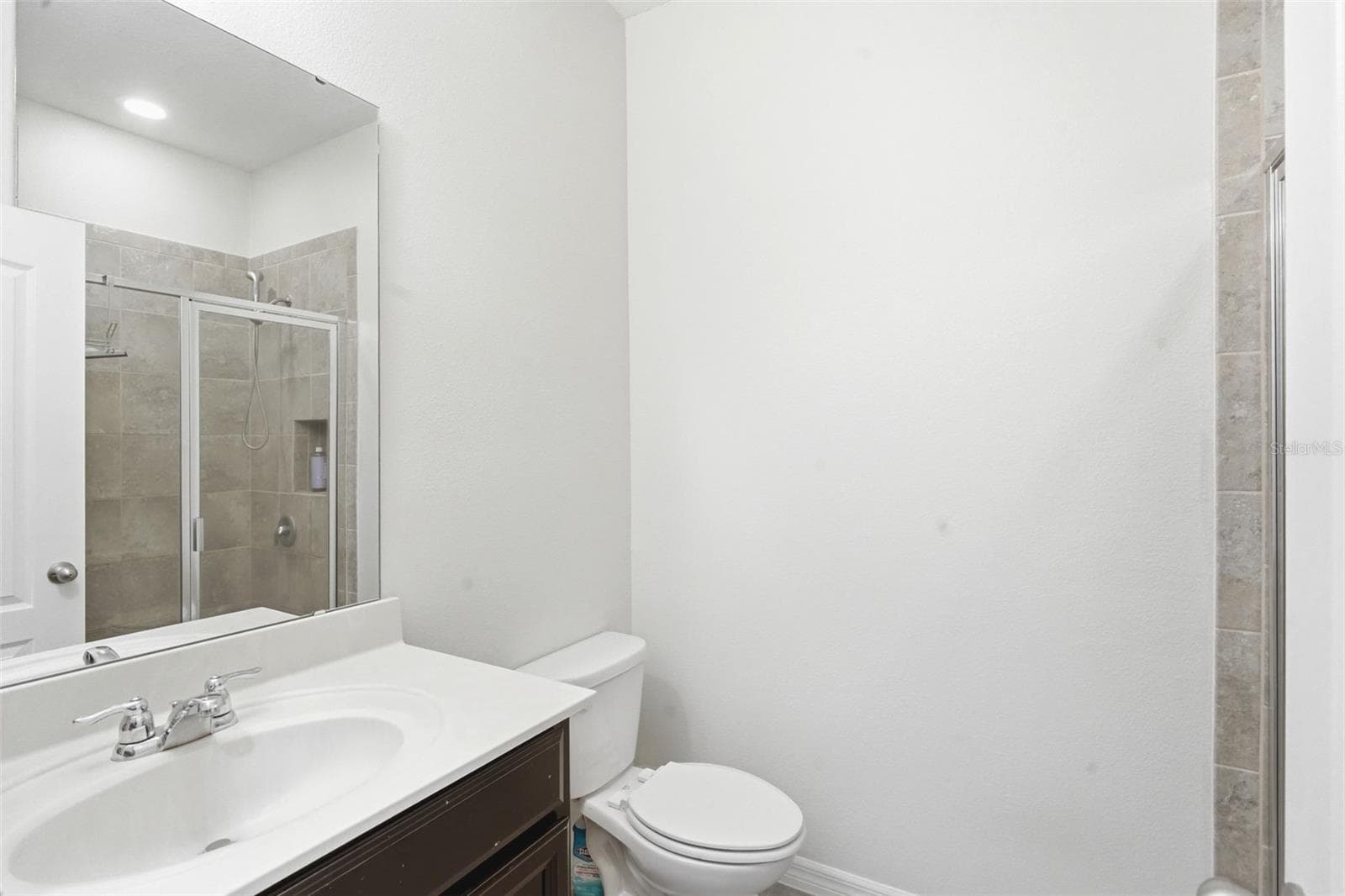 Single Family Residence at 404 W VICTORIA TRAILS BLVD, DELAND, photo 22 of 50