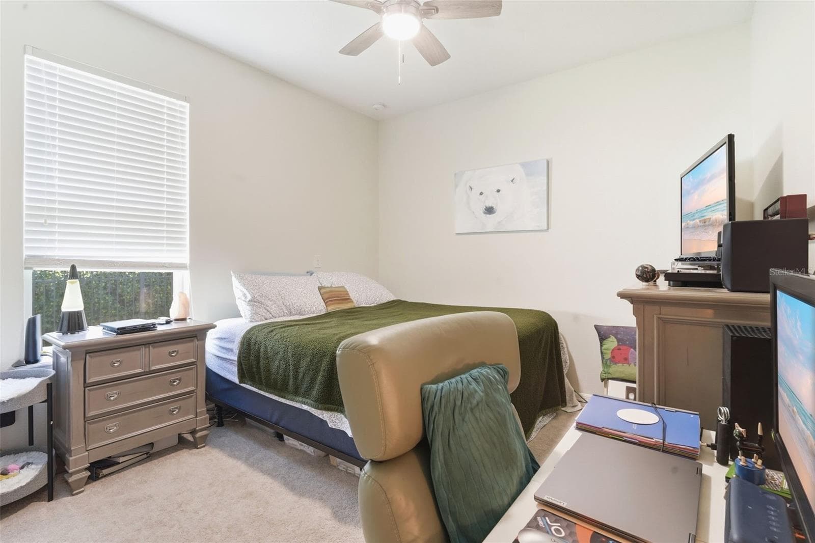 Single Family Residence at 404 W VICTORIA TRAILS BLVD, DELAND, photo 23 of 50