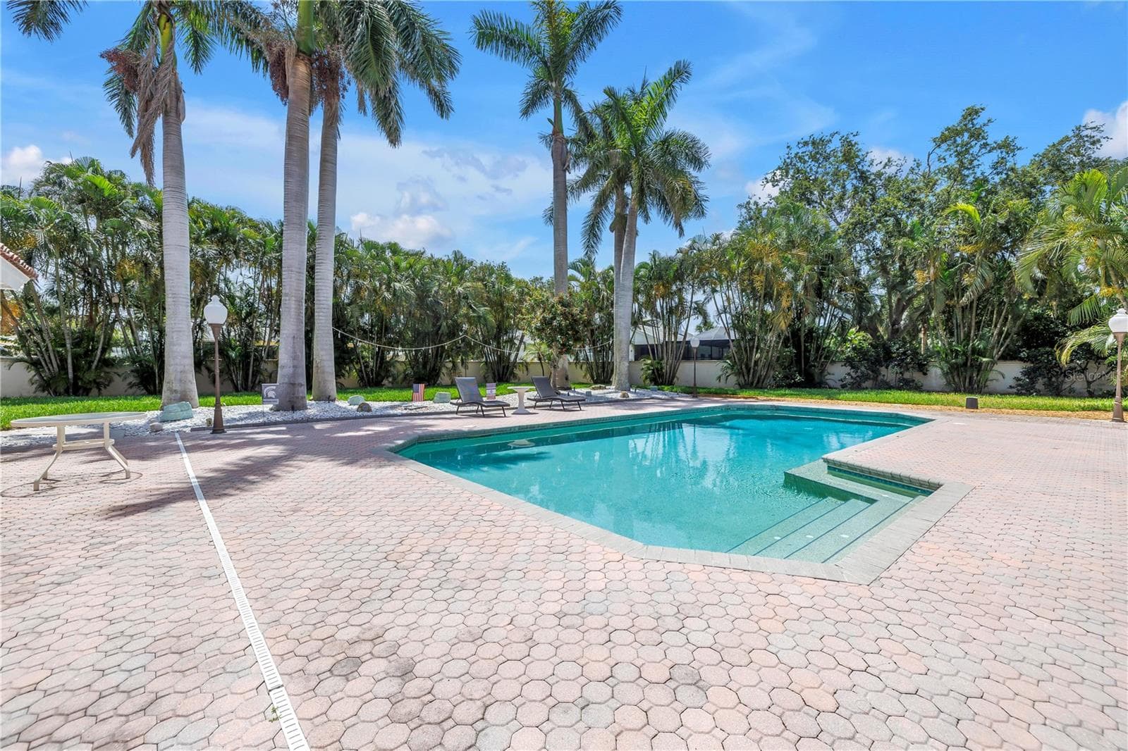 Single Family Residence at 4930 SANDPIPER LN S, ST PETERSBURG, photo 4 of 45