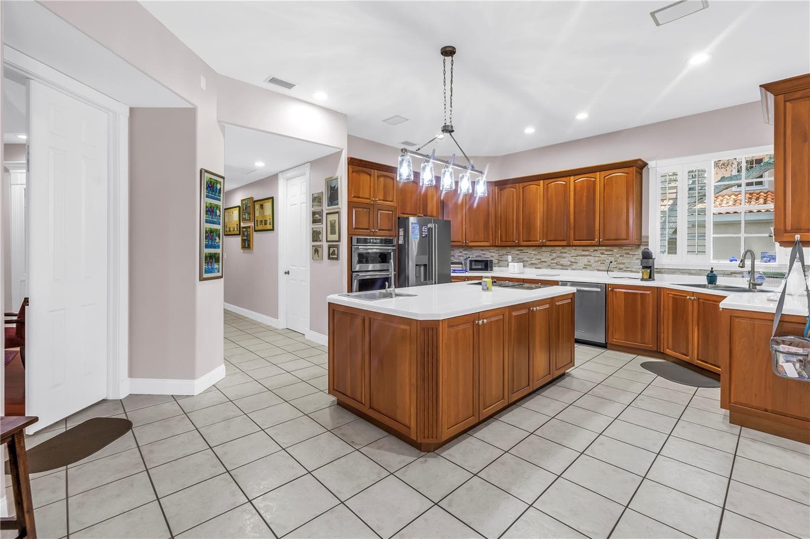 Single Family Residence at 4930 SANDPIPER LN S, ST PETERSBURG, photo 15 of 45