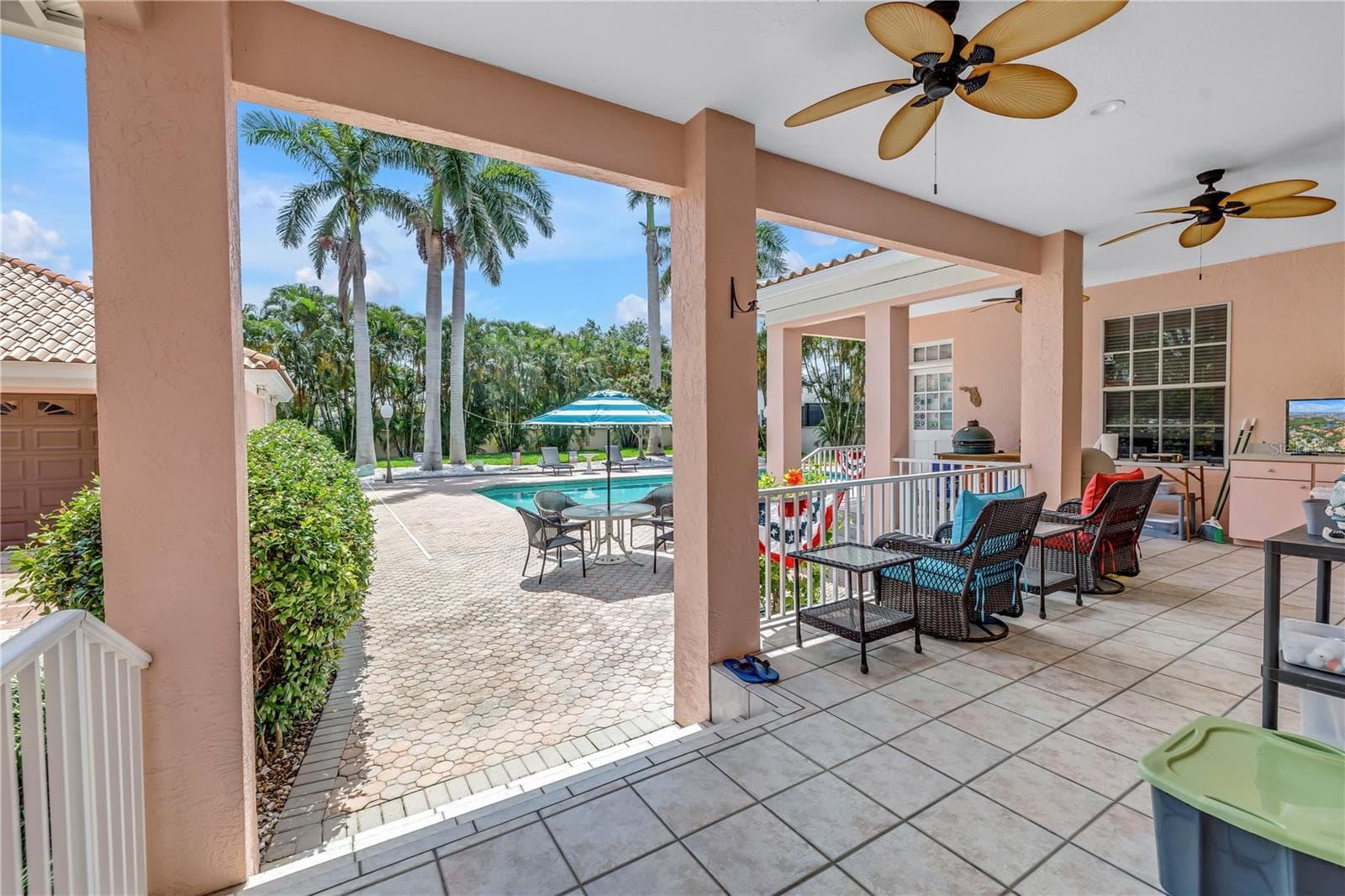 Single Family Residence at 4930 SANDPIPER LN S, ST PETERSBURG, photo 23 of 45