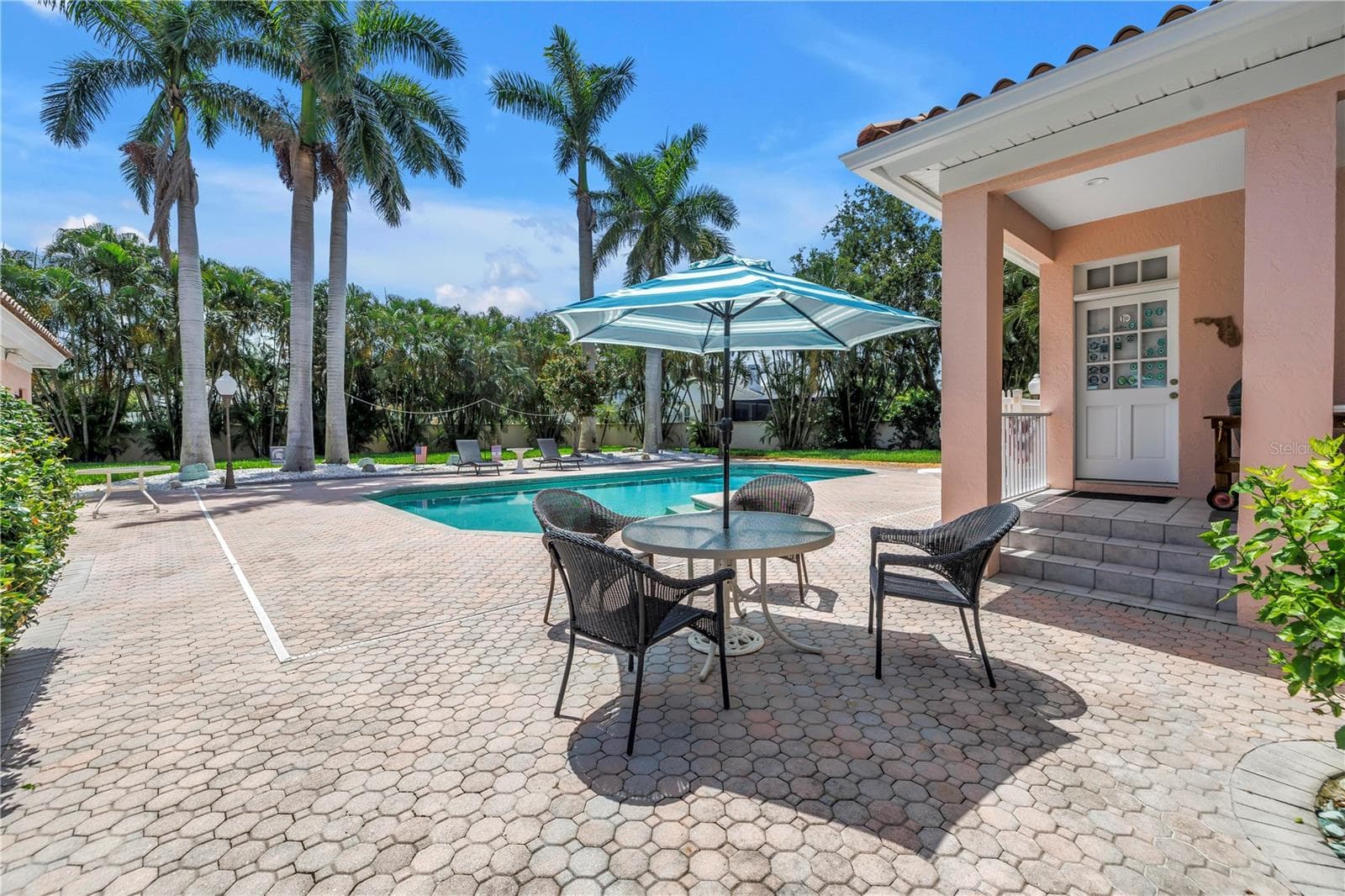 Single Family Residence at 4930 SANDPIPER LN S, ST PETERSBURG, photo 24 of 45