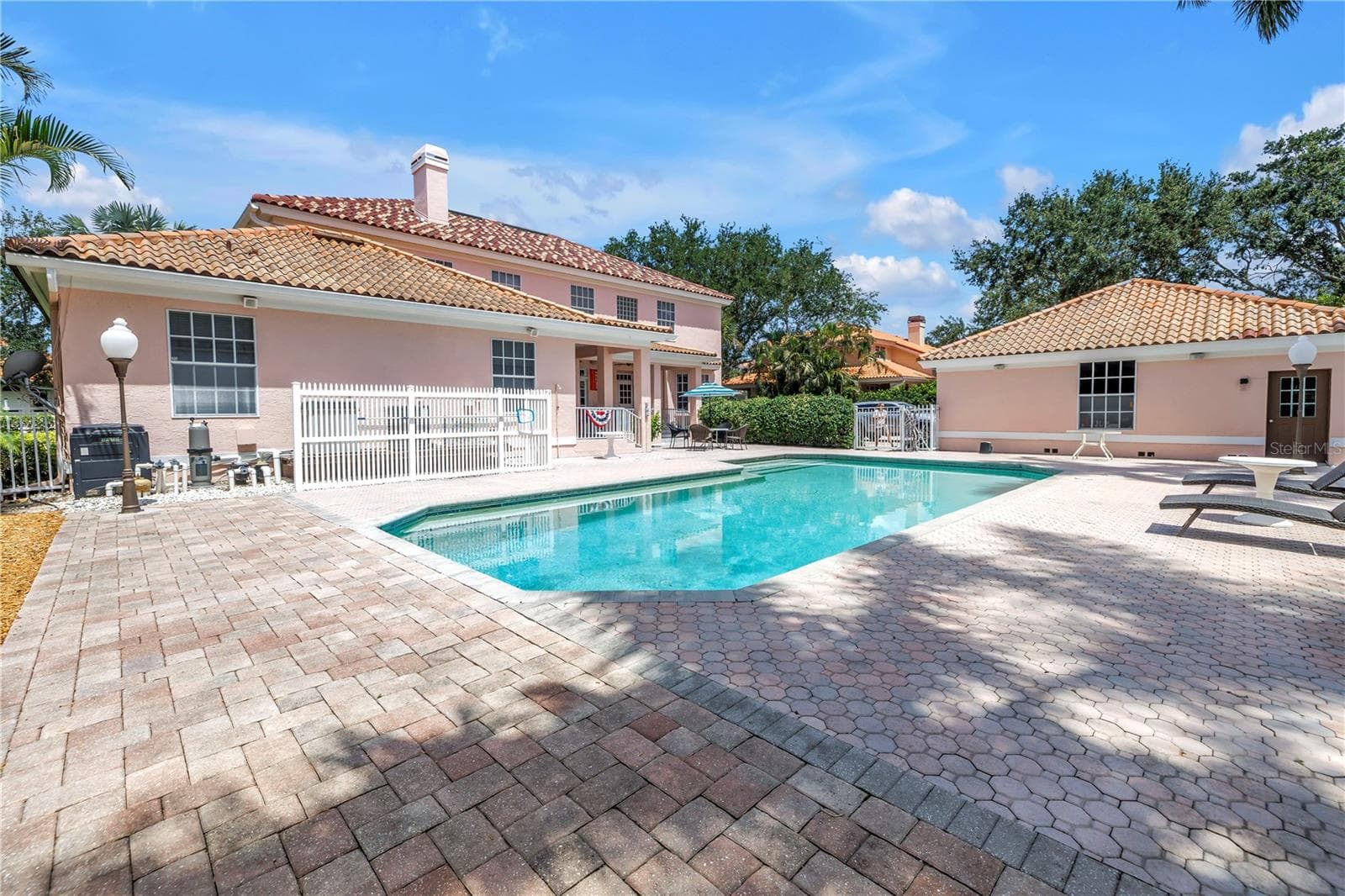 Single Family Residence at 4930 SANDPIPER LN S, ST PETERSBURG, photo 28 of 45