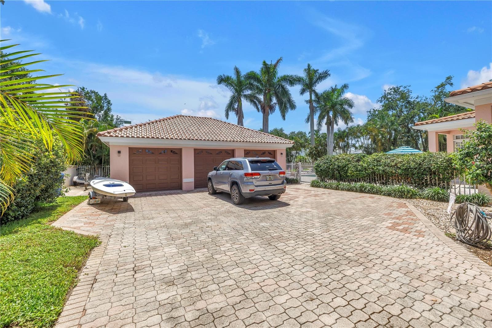 Single Family Residence at 4930 SANDPIPER LN S, ST PETERSBURG, photo 36 of 45