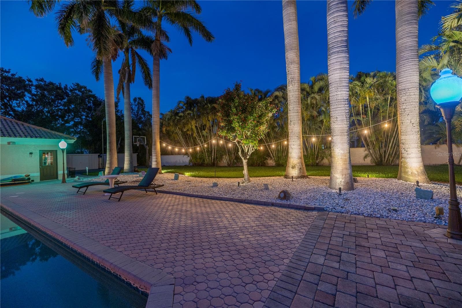Single Family Residence at 4930 SANDPIPER LN S, ST PETERSBURG, photo 37 of 45