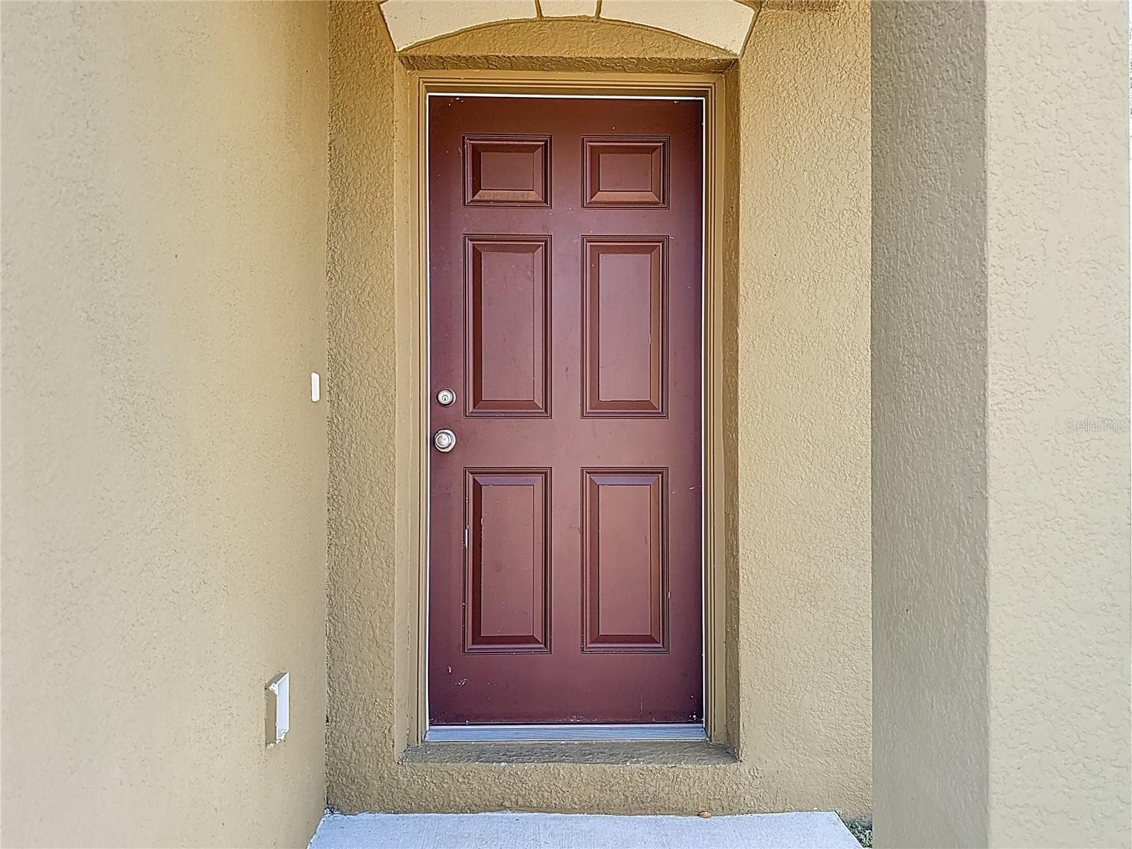 Single Family Residence at 13221 WATERFORD CASTLE DR, DADE CITY, photo 6 of 59