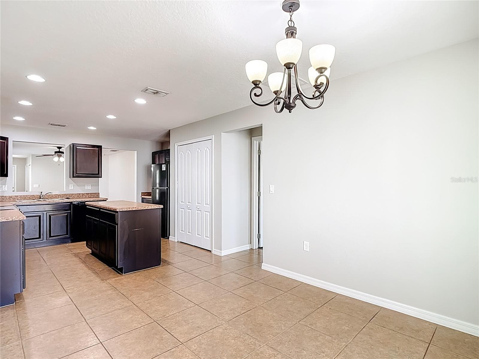 Single Family Residence at 13221 WATERFORD CASTLE DR, DADE CITY, photo 24 of 59