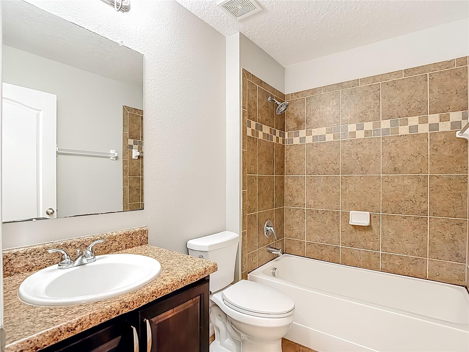 Single Family Residence at 13221 WATERFORD CASTLE DR, DADE CITY, photo 37 of 59