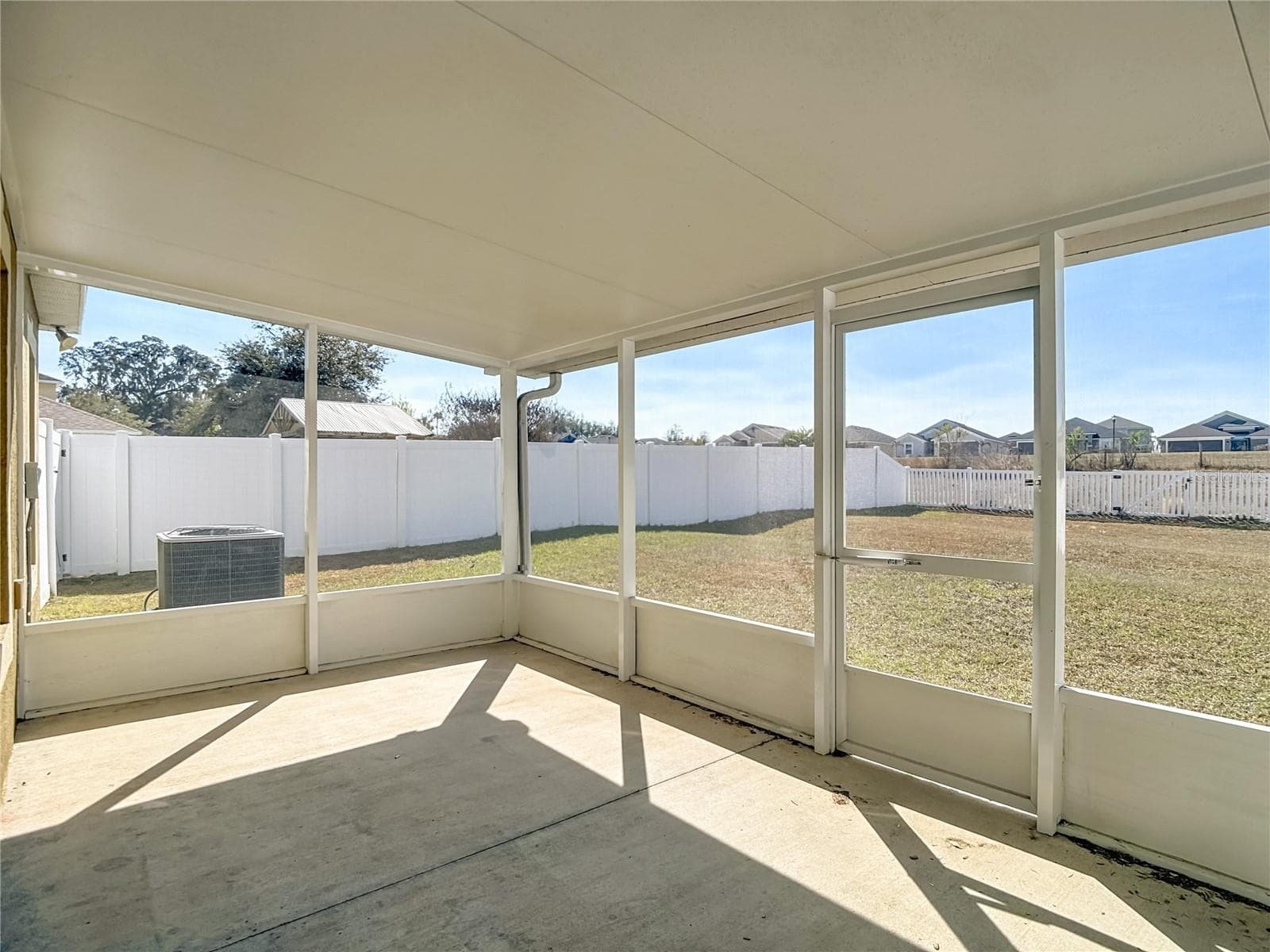 Single Family Residence at 13221 WATERFORD CASTLE DR, DADE CITY, photo 50 of 59