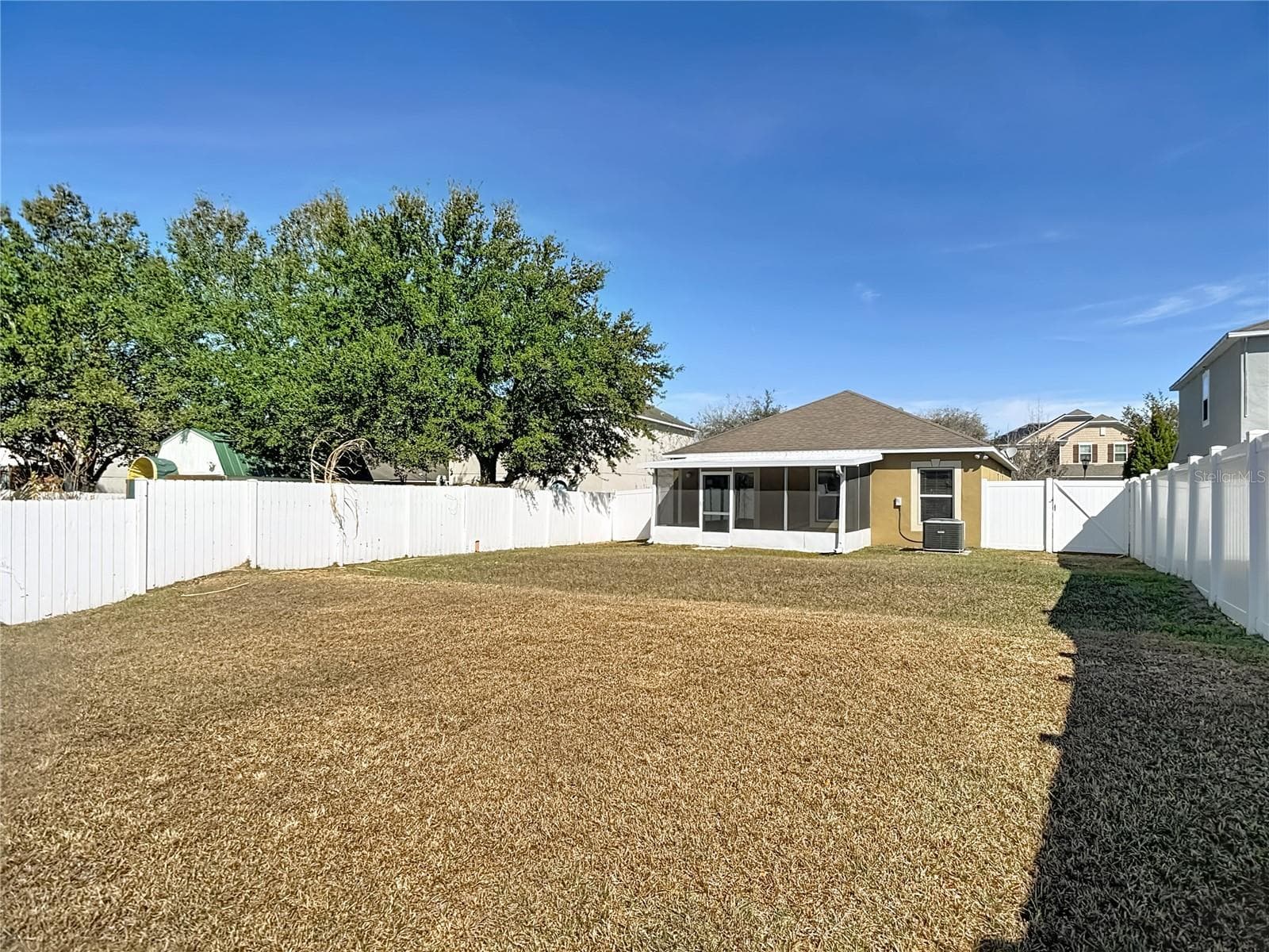 Single Family Residence at 13221 WATERFORD CASTLE DR, DADE CITY, photo 55 of 59