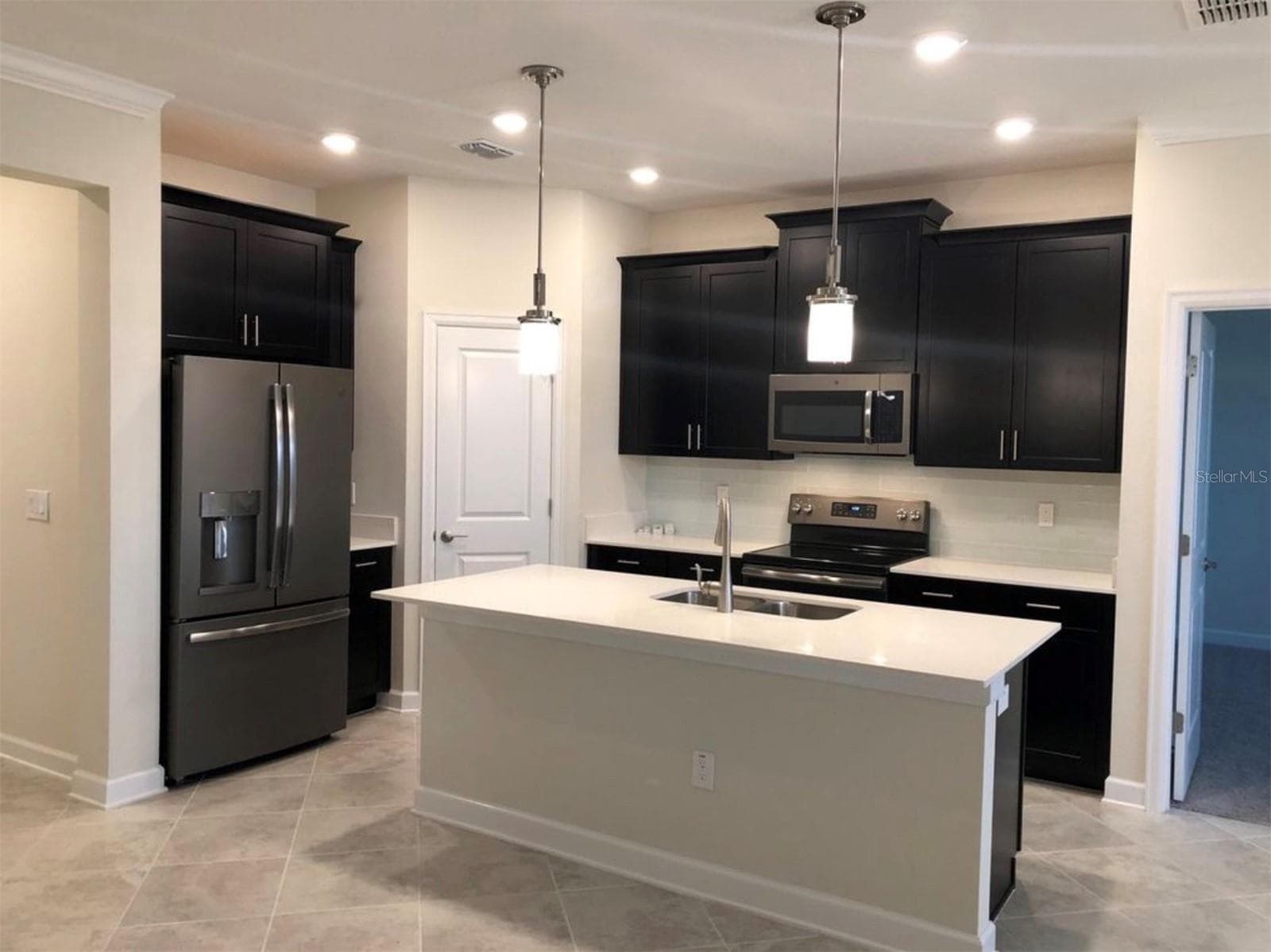 Single Family Residence at 10229 LOVEGRASS LN, ORLANDO, photo 10 of 39