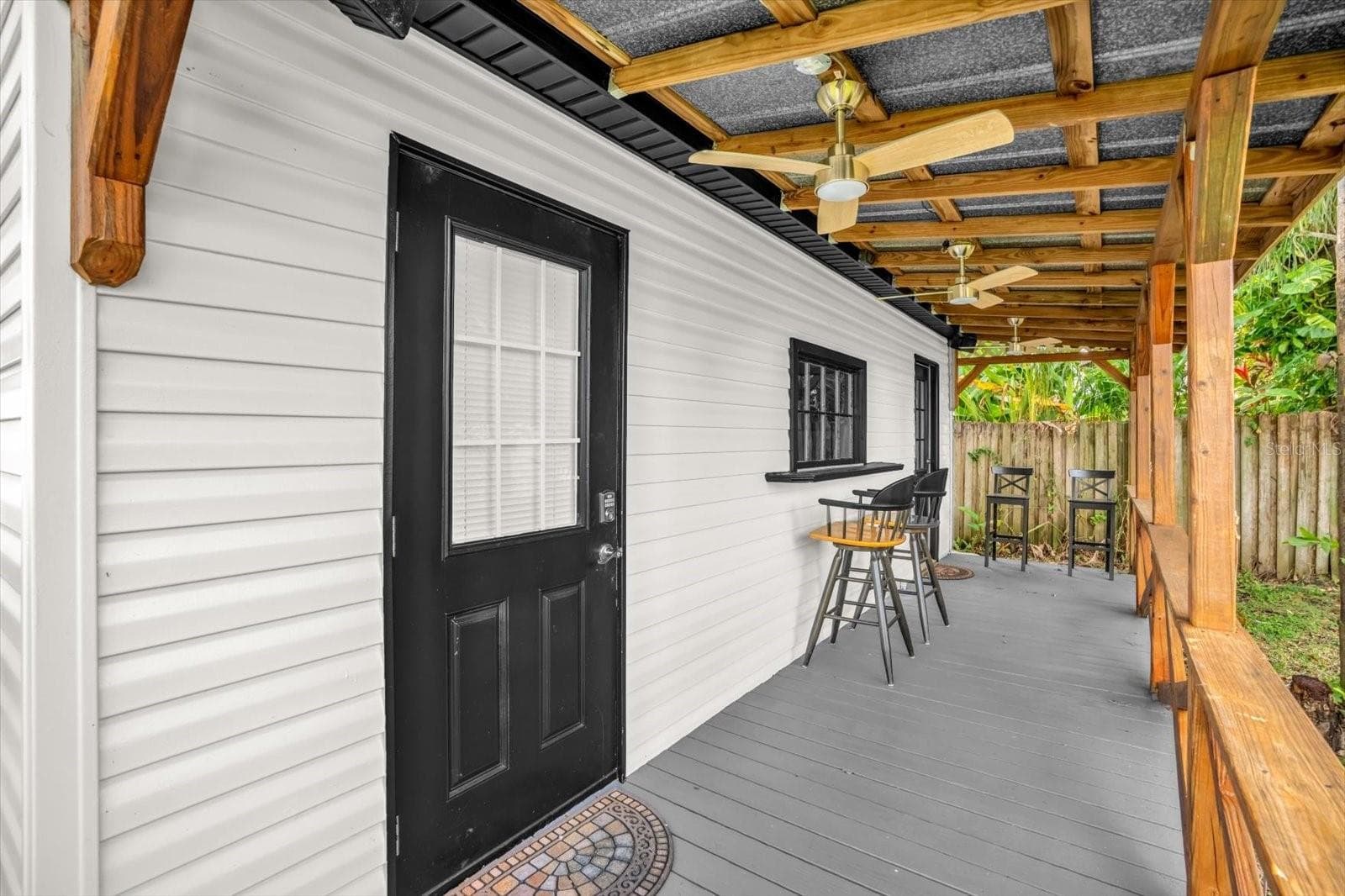 Guest Cottage Covered Patio Deck - 918 W SMITH ST, ORLANDO