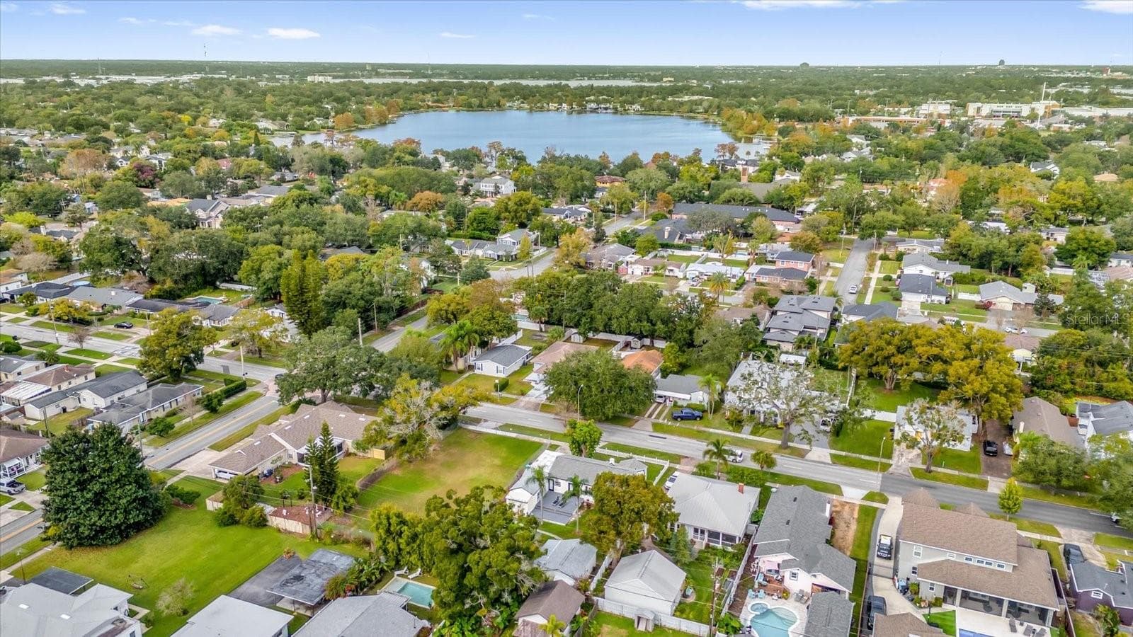 Drone View of Neighborhood - 918 W SMITH ST, ORLANDO