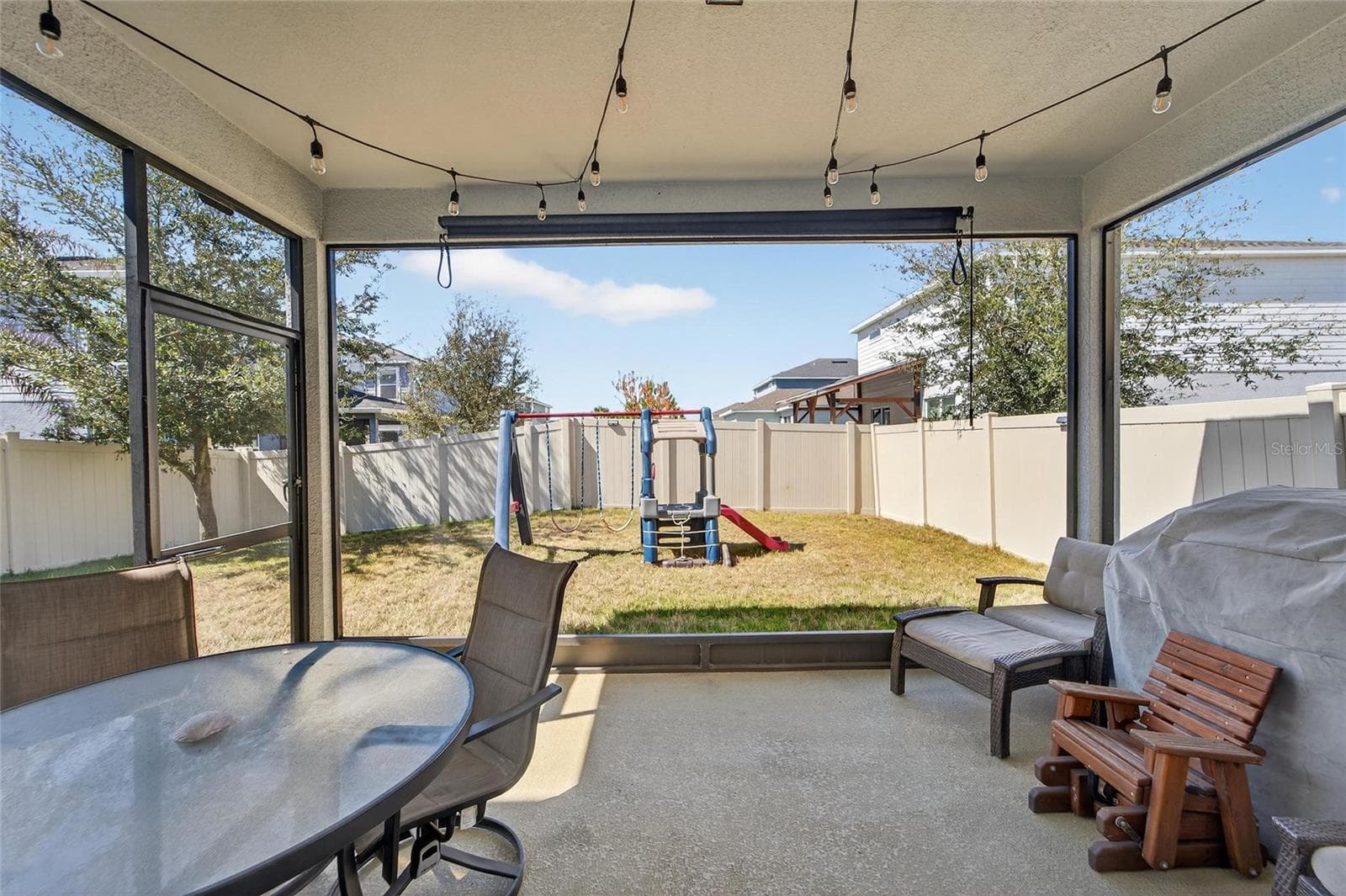 Single Family Residence at 12273 BLUE PACIFIC DR, RIVERVIEW, photo 18 of 78