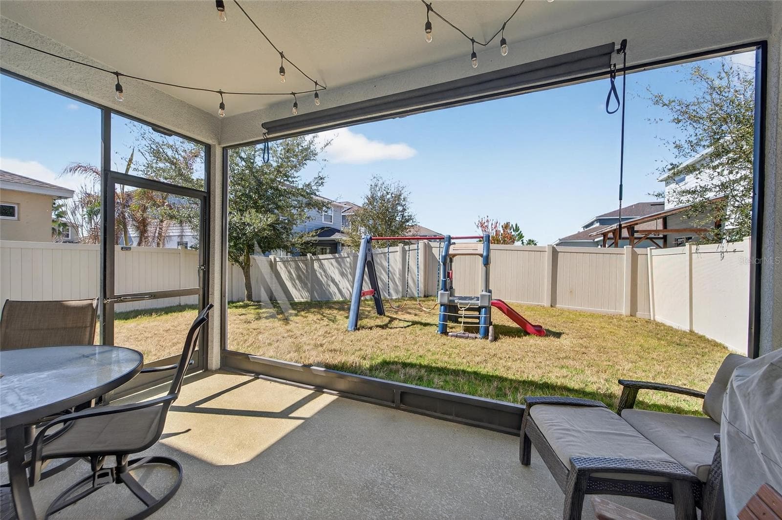 Single Family Residence at 12273 BLUE PACIFIC DR, RIVERVIEW, photo 19 of 78