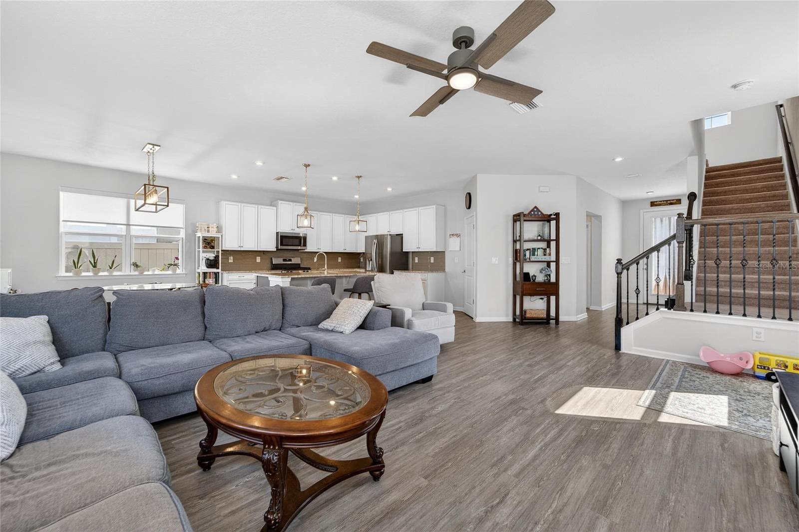 Single Family Residence at 12273 BLUE PACIFIC DR, RIVERVIEW, photo 11 of 78