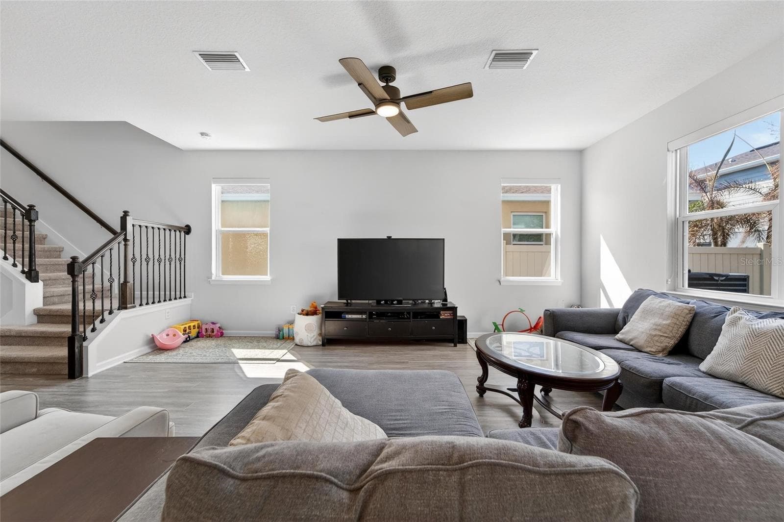 Single Family Residence at 12273 BLUE PACIFIC DR, RIVERVIEW, photo 12 of 78