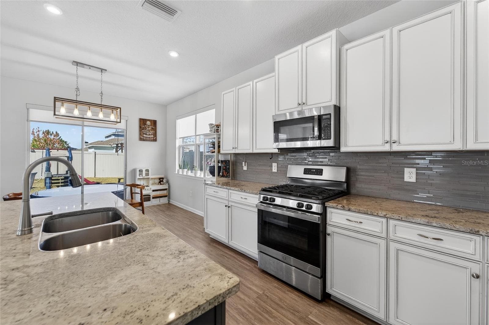 Single Family Residence at 12273 BLUE PACIFIC DR, RIVERVIEW, photo 25 of 78