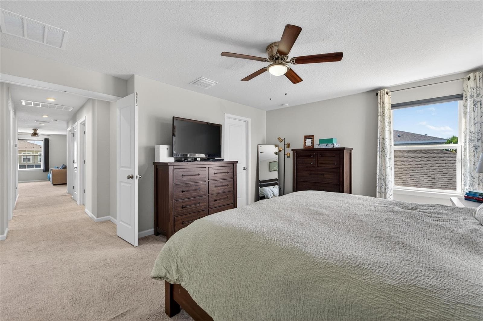 Single Family Residence at 12273 BLUE PACIFIC DR, RIVERVIEW, photo 36 of 78