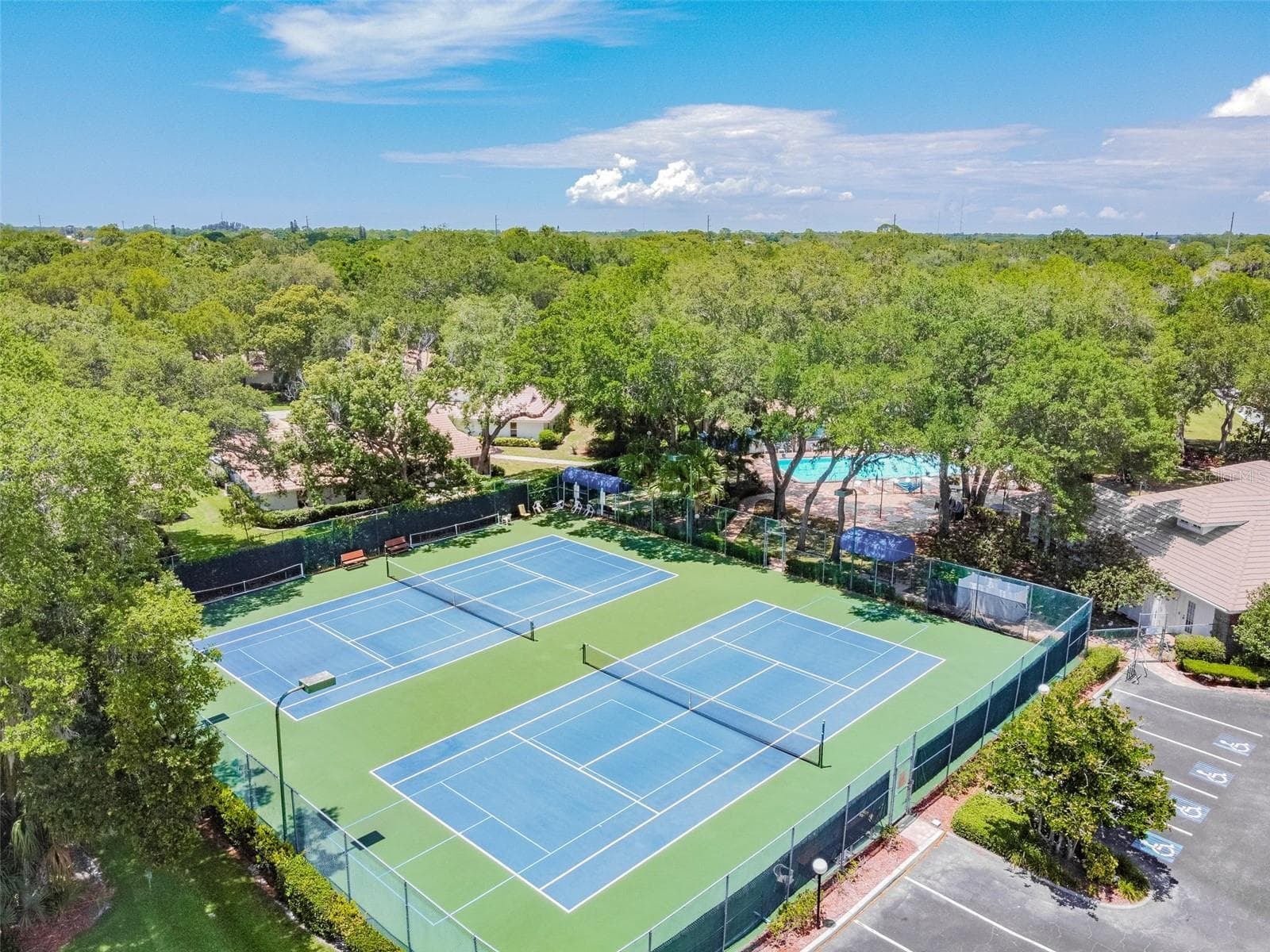Tennis and pickleball courts. - 5611 GARDEN LAKES DR, BRADENTON